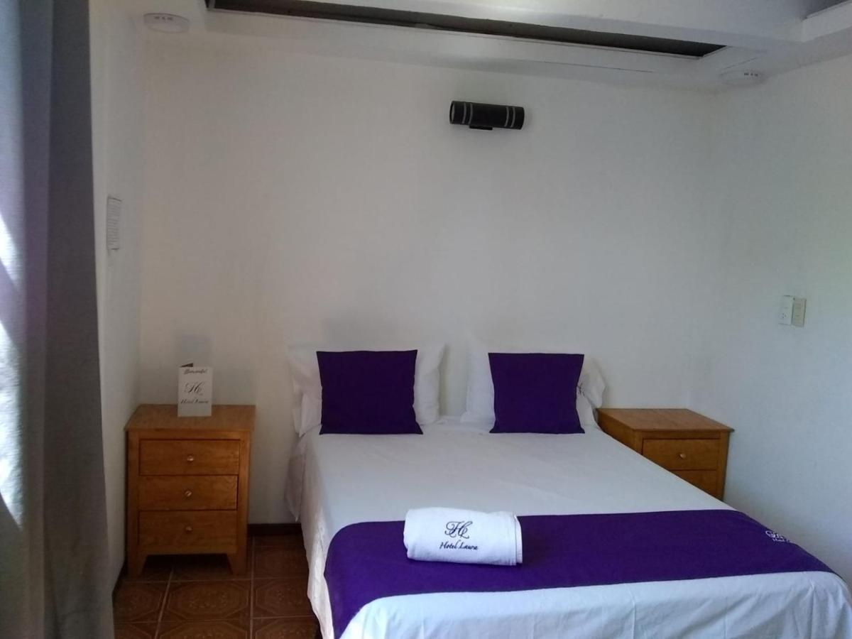 Hotel Posada Laura 산후안델리오 외부 사진